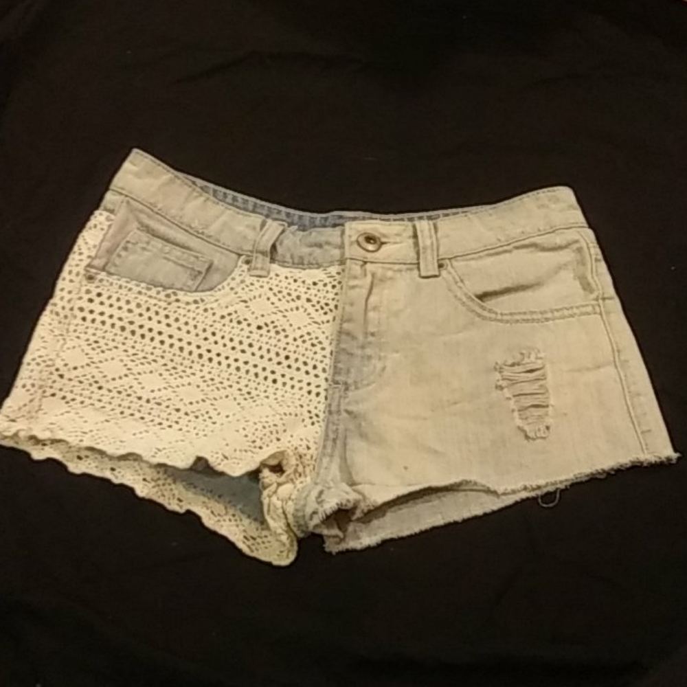 💙Blue Asphalt Jean Shorts with Crochet 💙